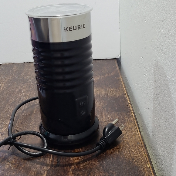 Keurig Kitchen Keurig Standalone Milk Frother Poshmark